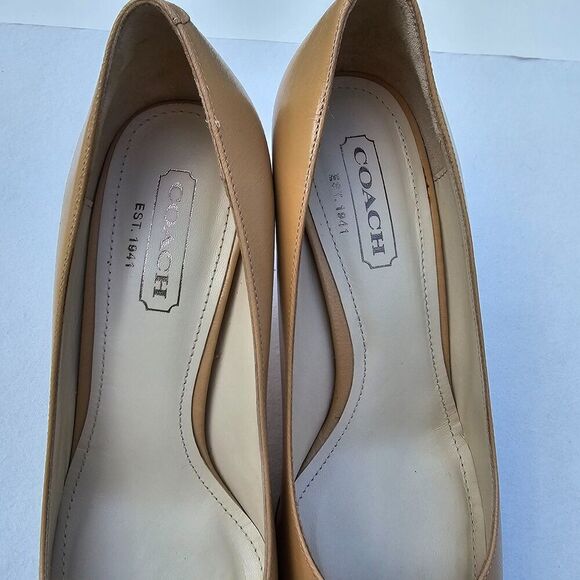 COACH Heel Pumps Dress Shoes, US size 6.5 B. Pristine condition - Picture 8 of 9